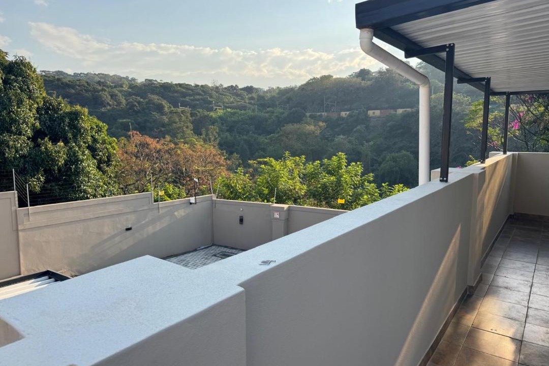 Photo of Patio Balcony in Chatworth