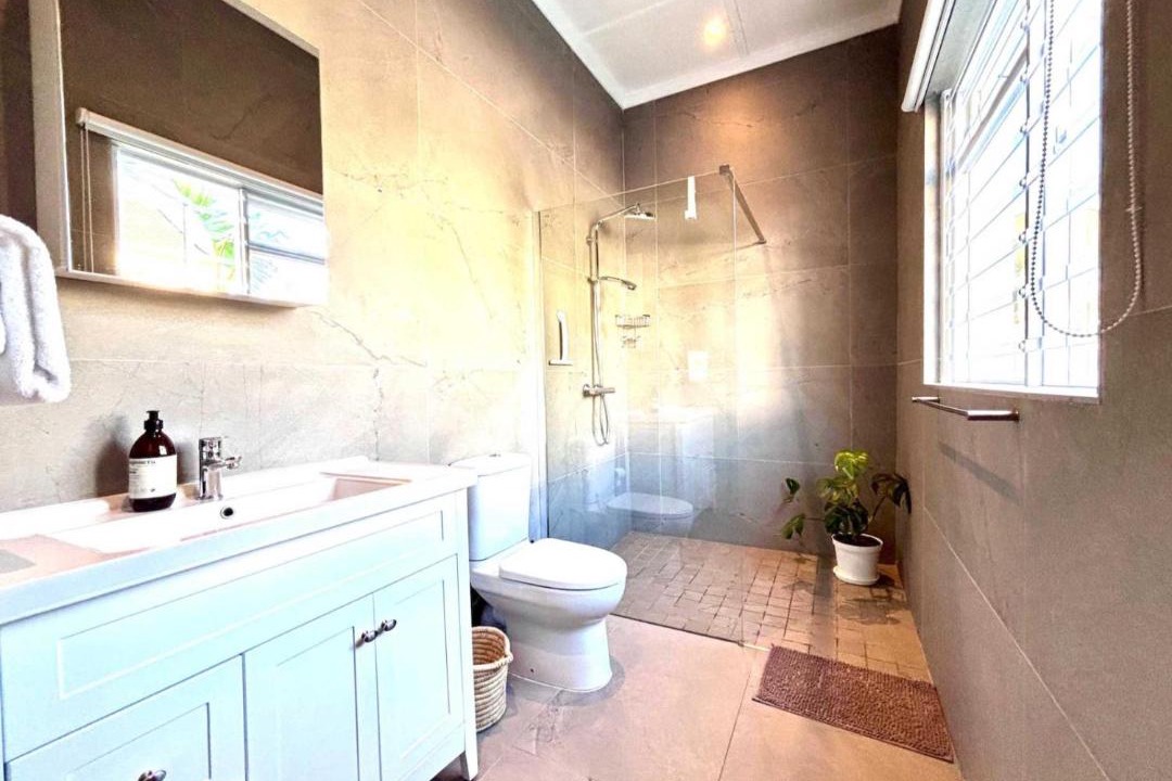 Photo of Bathroom in Three Anchor Bay