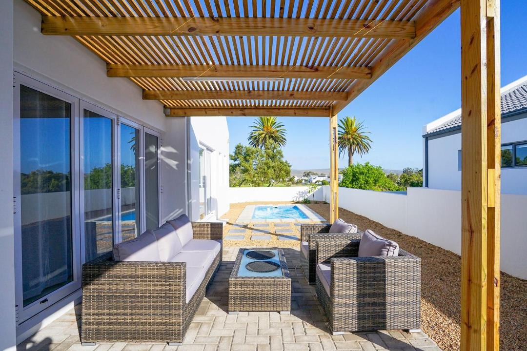 Photo of Patio Balcony in Shelley Point