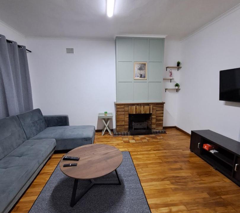 Photo of Livingroom in Lansdowne