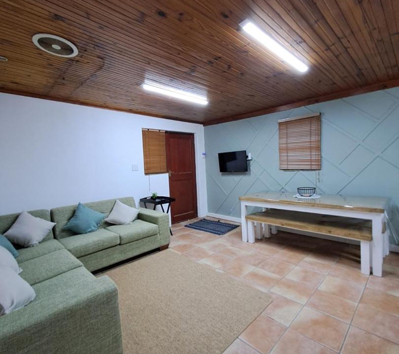 Photo of Livingroom in Lansdowne