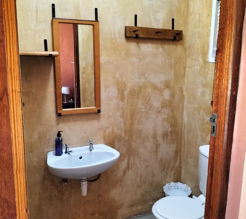 Photo of Bathroom in Oudtshoorn
