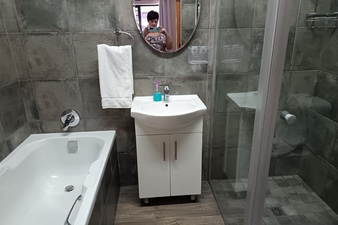 Photo of Bathroom in Onrus