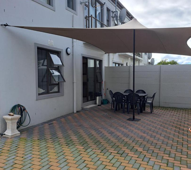 Photo of Others in Bloubergstrand