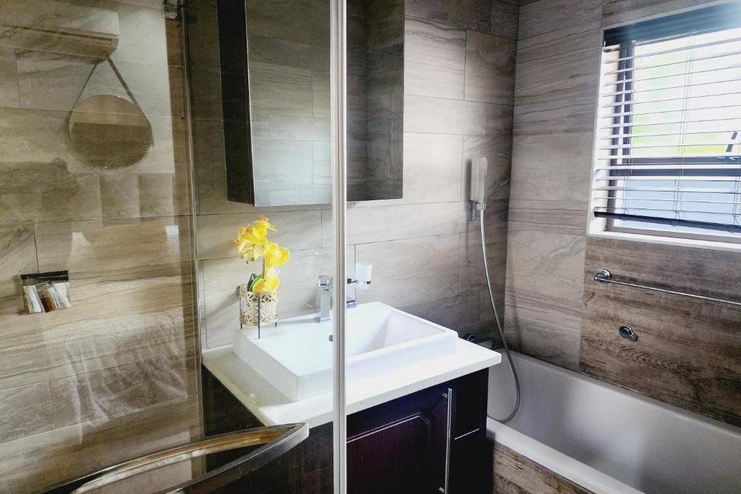 Photo of Bathroom in Faerie Glen