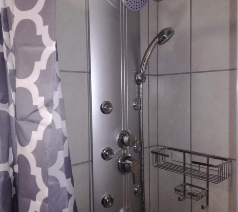 Photo of Bathroom in Universitas