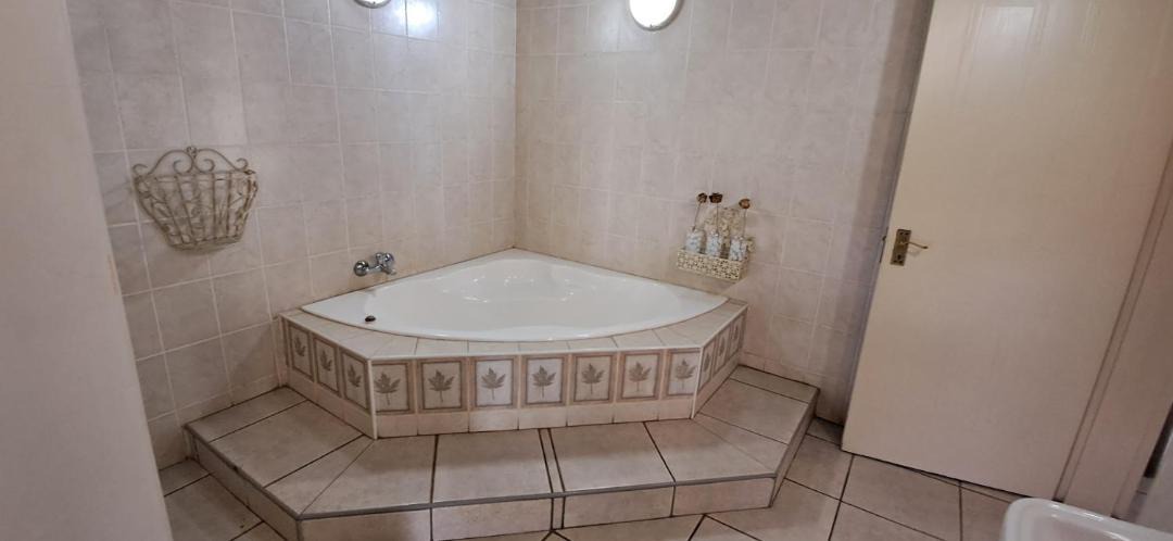 Photo of Bathroom in Kareeberg