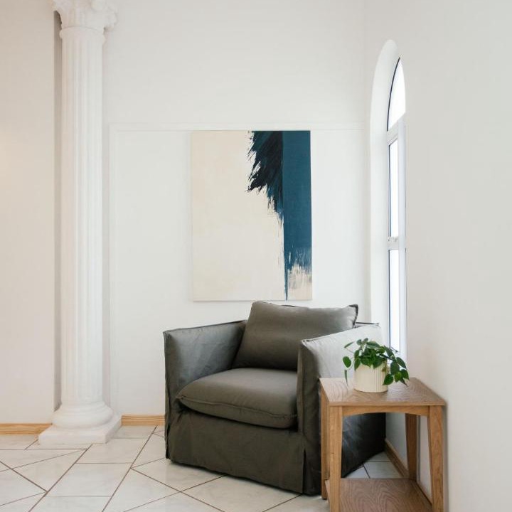 Photo of Livingroom in Hilton