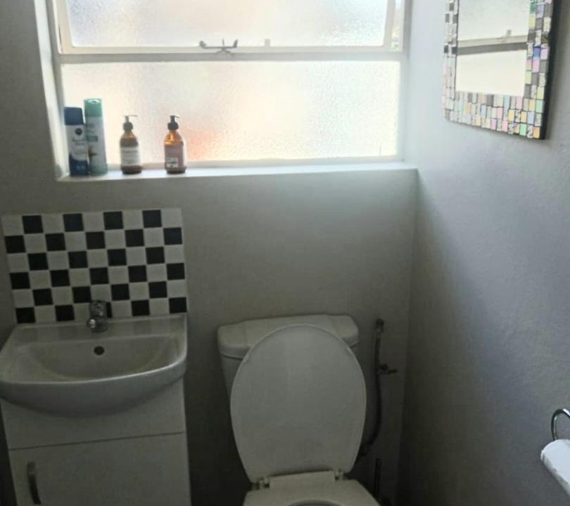 Photo of Bathroom in Oudtshoorn