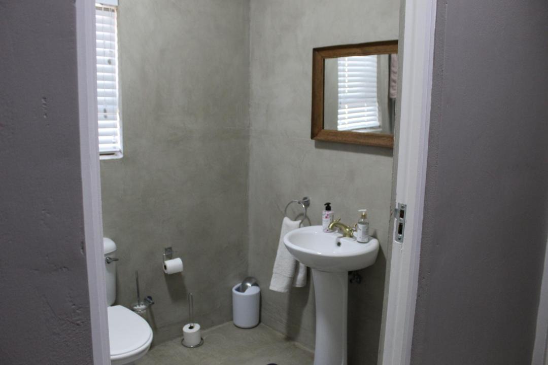 Photo of Bathroom in Beaufort West