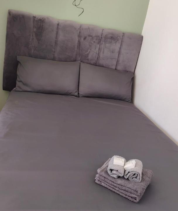 Photo of Bedroom in Lansdowne