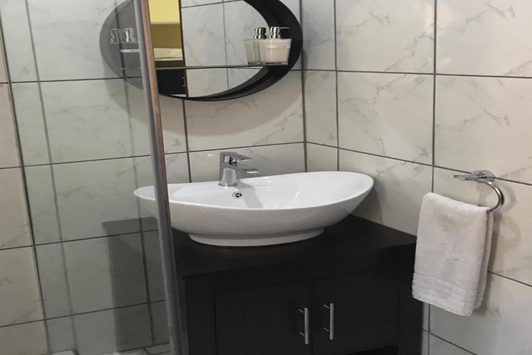 Photo of Bathroom in Akasia