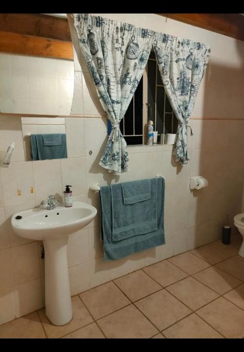 Photo of Bathroom in Akasia