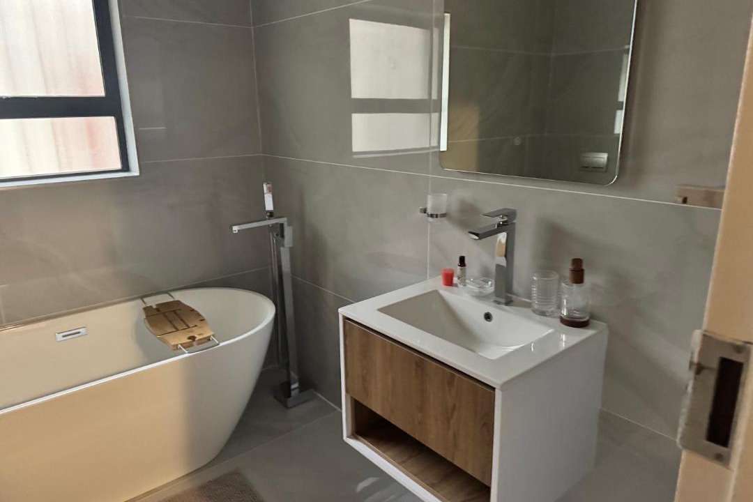 Photo of Bathroom in Garsfontein