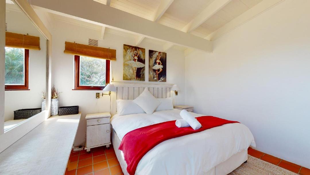 Photo of Bedroom in San Lameer