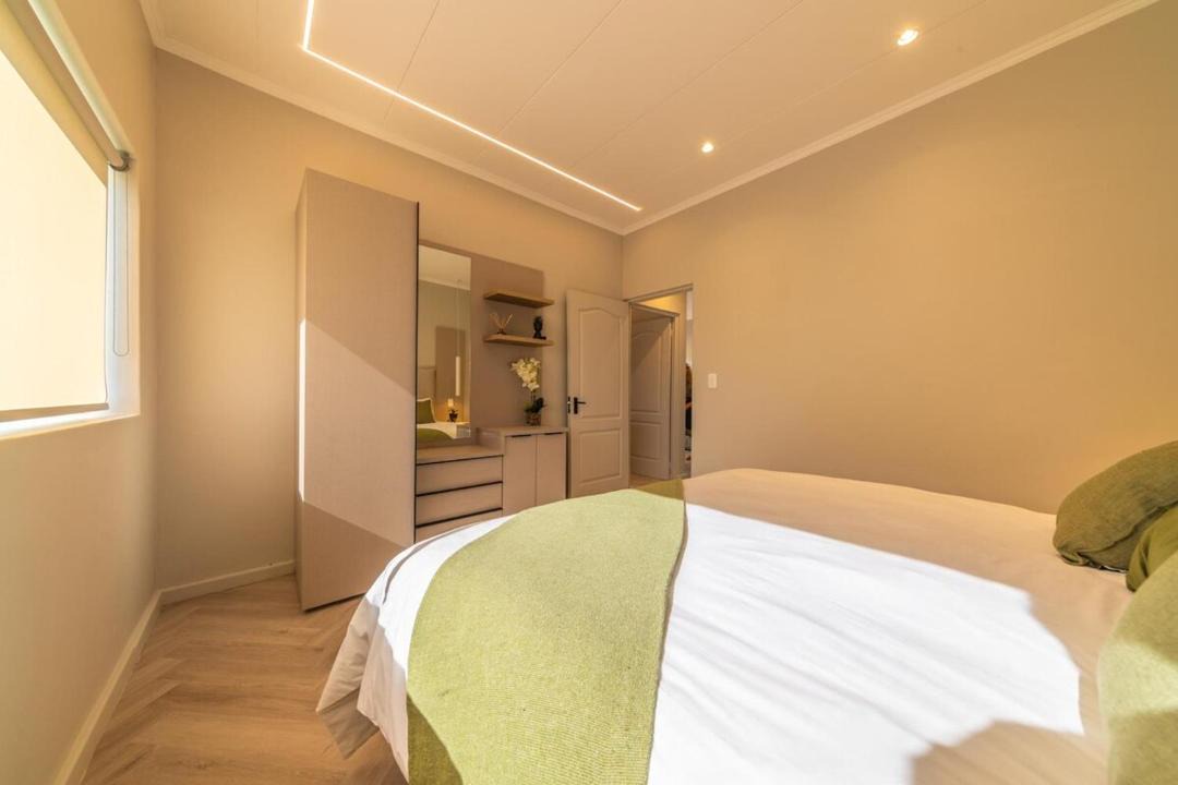 Photo of Bedroom in Simondium