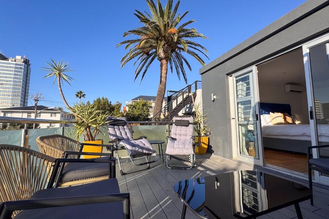 Photo of Patio Balcony in Three Anchor Bay