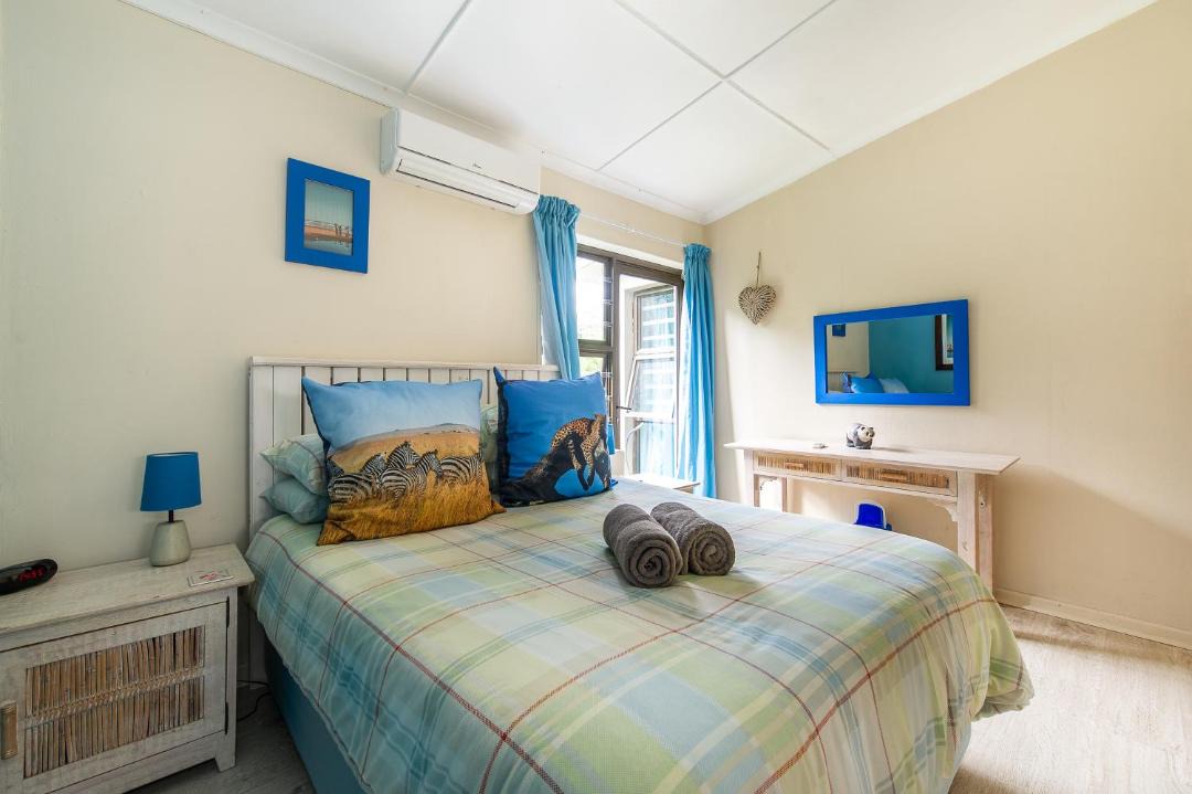 Photo of Bedroom in Wilderness Beach