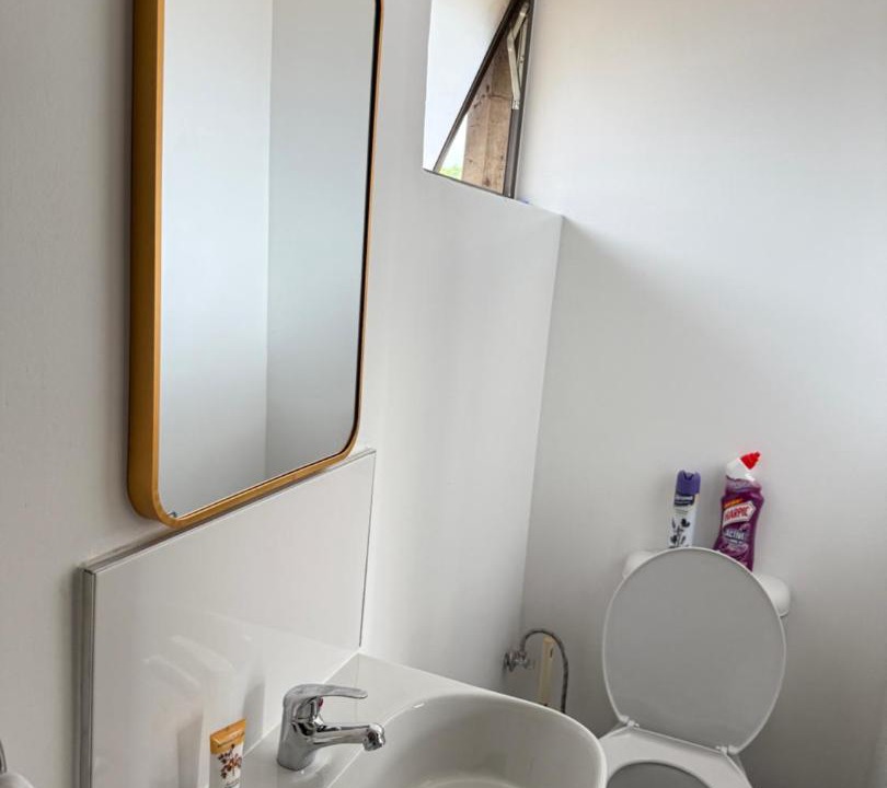 Photo of Bathroom in Emalahleni