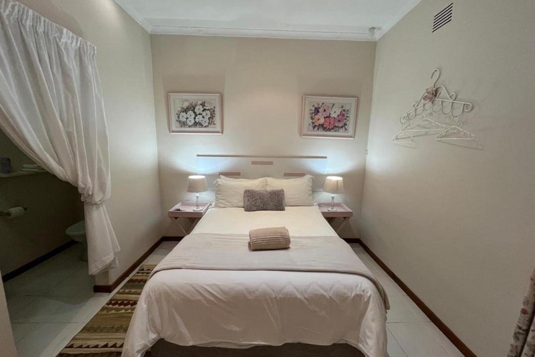 Photo of Bedroom in UPhongolo