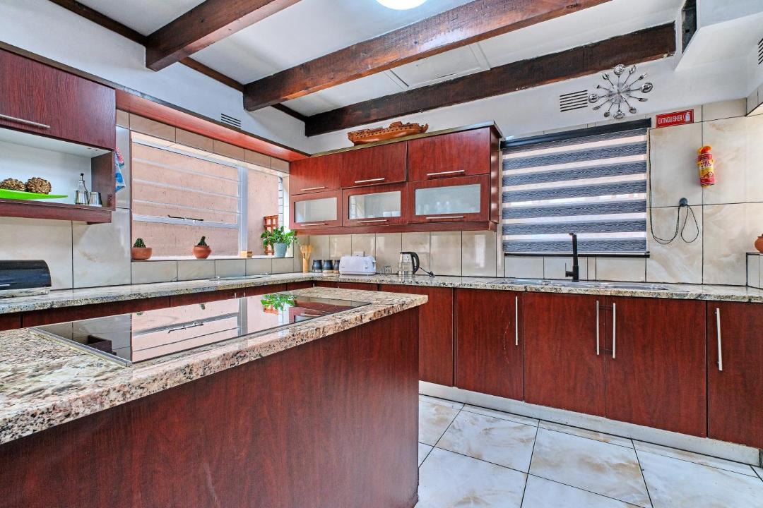 Photo of Kitchen in Woodmead