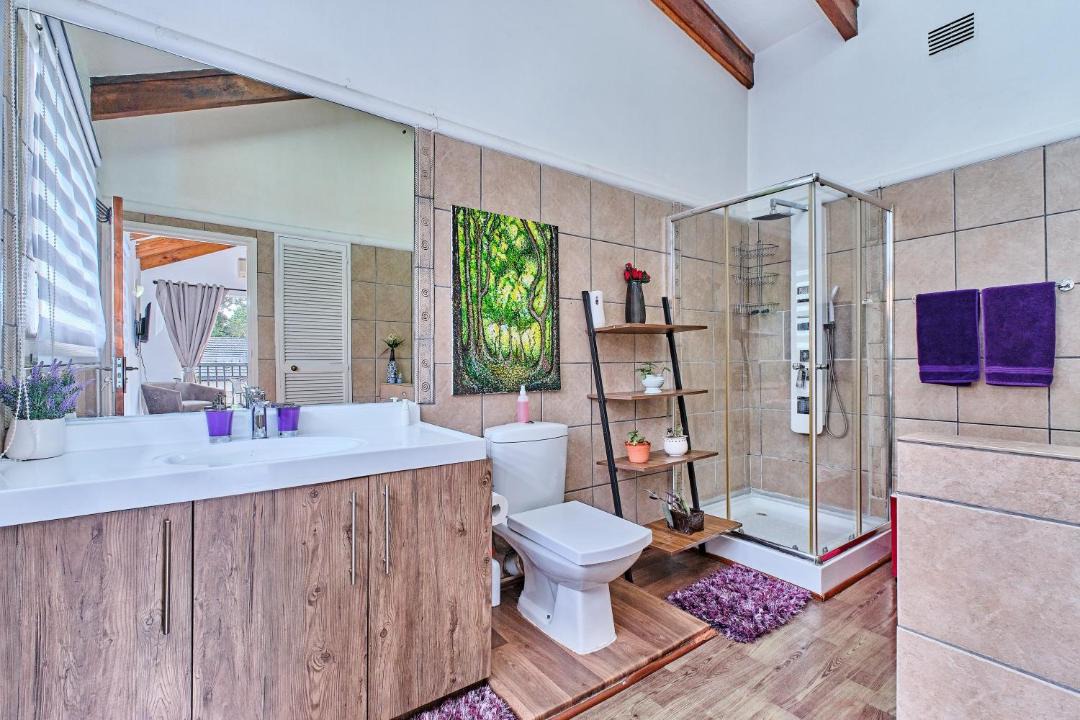 Photo of Bathroom in Woodmead
