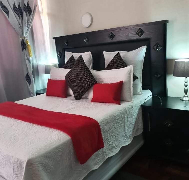 Photo of Bedroom in Magaliesberg