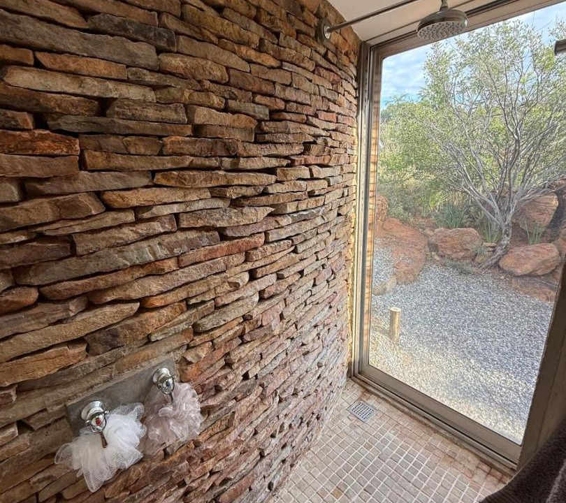 Photo of Bathroom in Faerie Glen