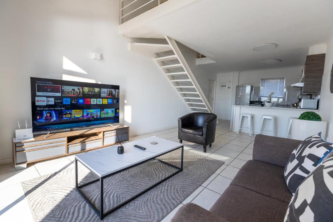 Photo of Livingroom in Century City