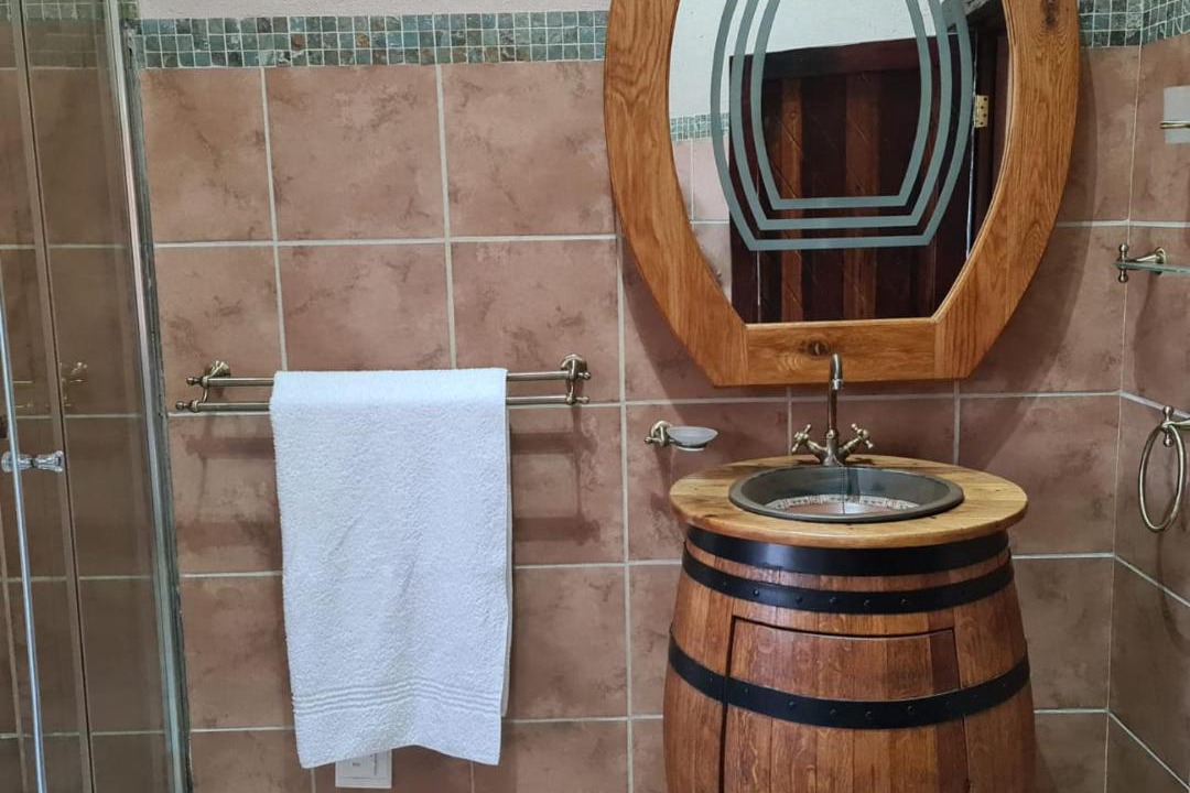 Photo of Bathroom in Oudtshoorn