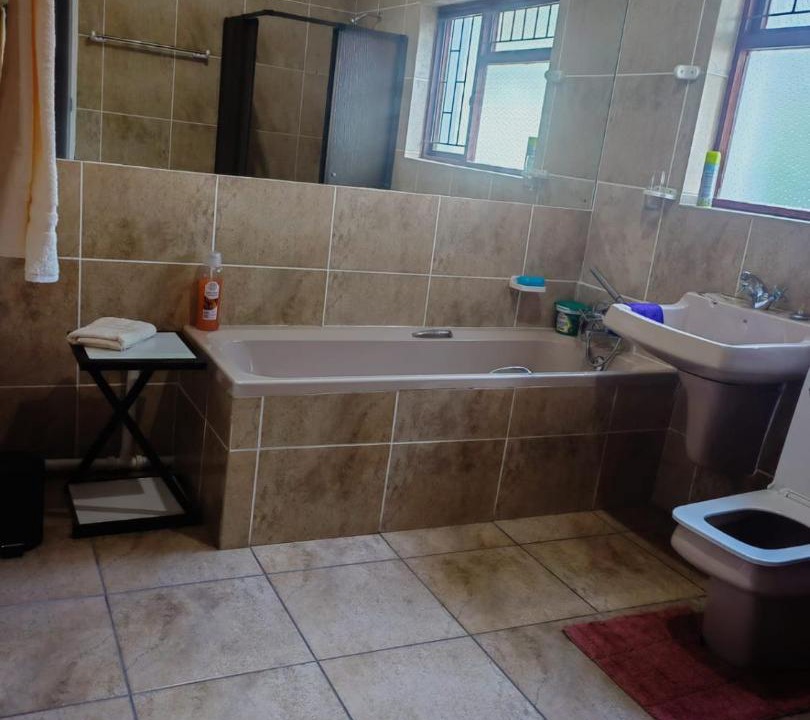 Photo of Bathroom in Saldanha