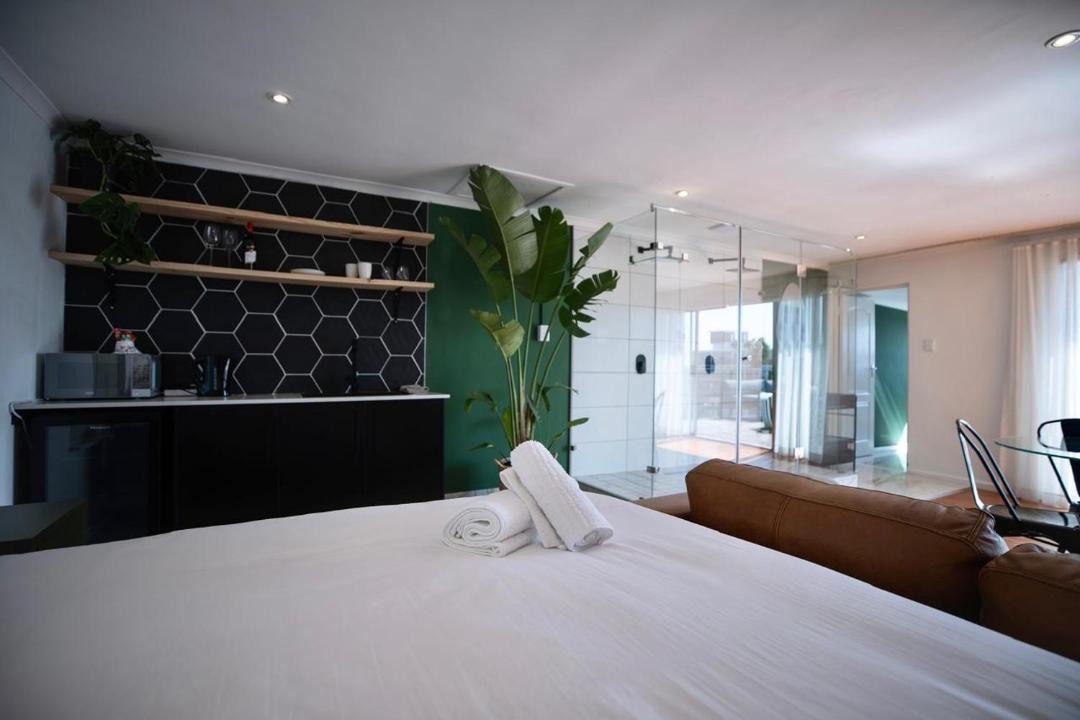 Photo of Bedroom in Three Anchor Bay