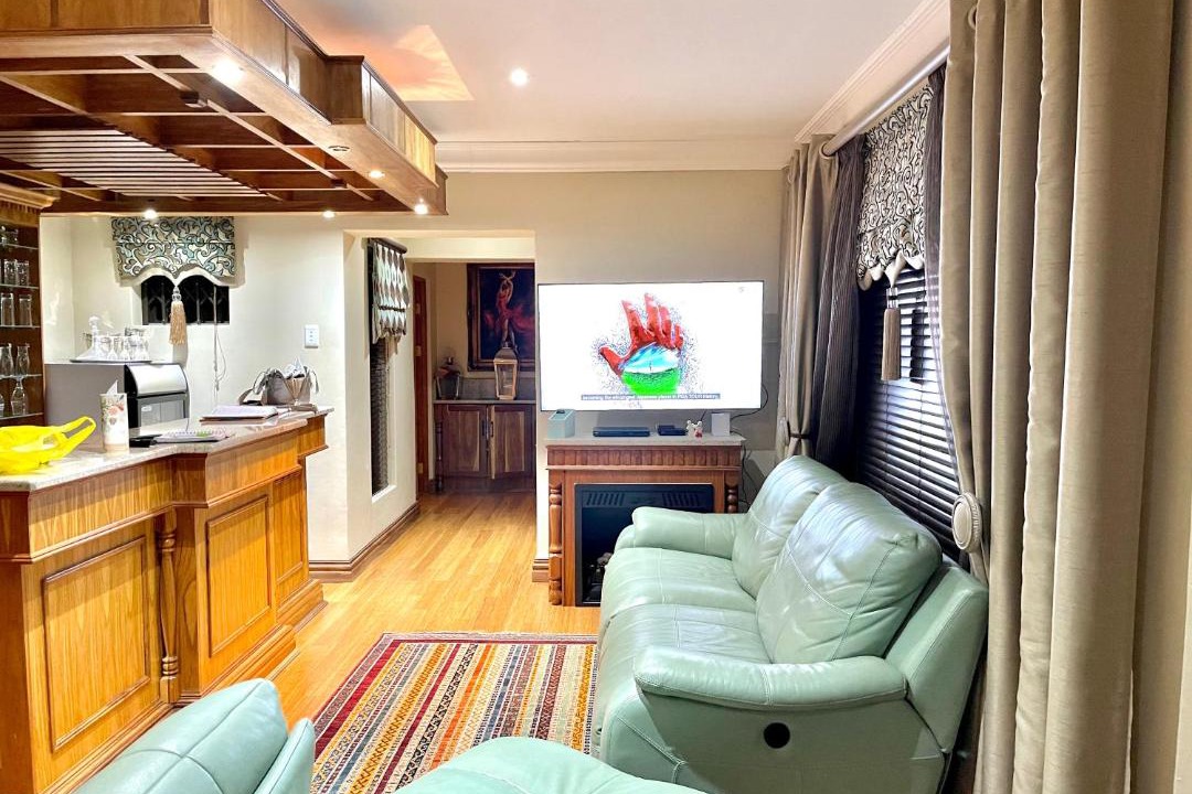 Photo of Livingroom in Clarens