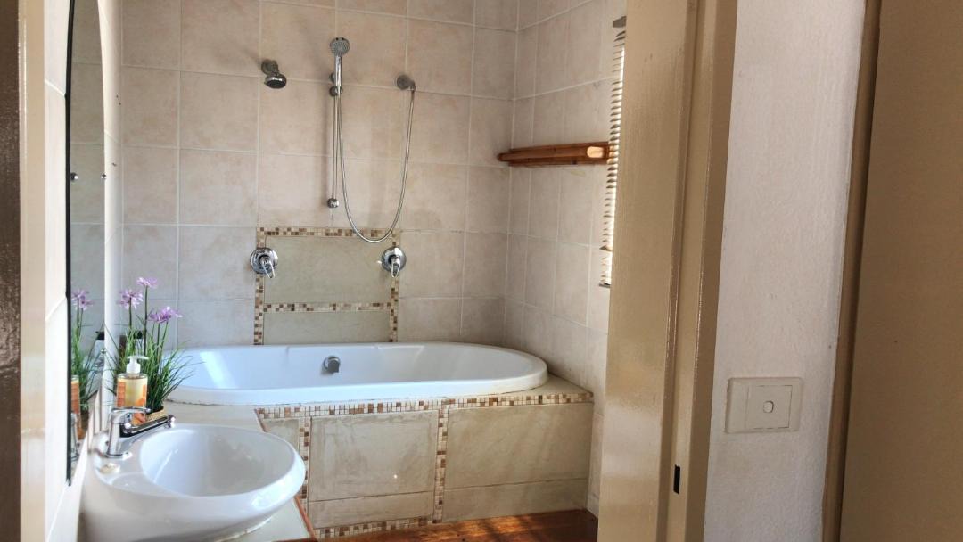 Photo of Bathroom in Lyttelton Manor
