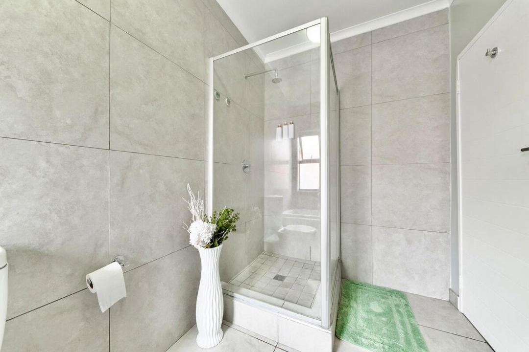 Photo of Bathroom in Greater Johannesburg Metropolitan Area