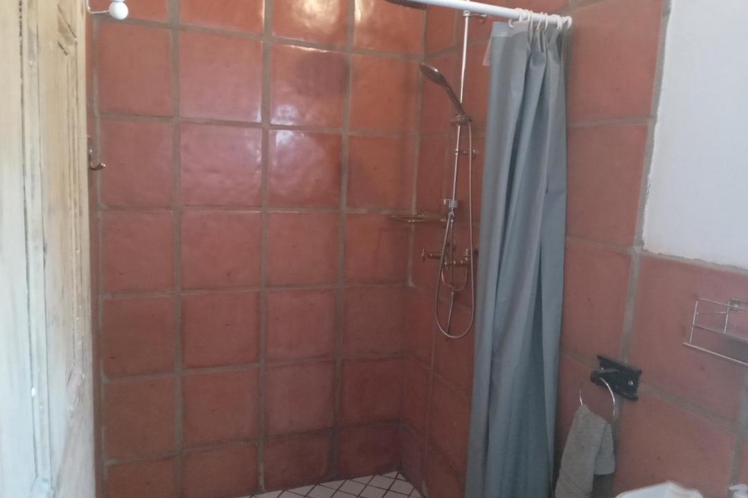 Photo of Bathroom in Willowmore