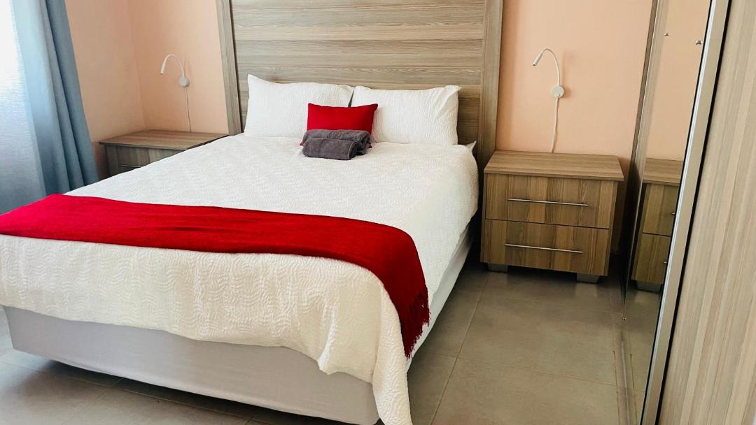 Photo of Bedroom in Emalahleni