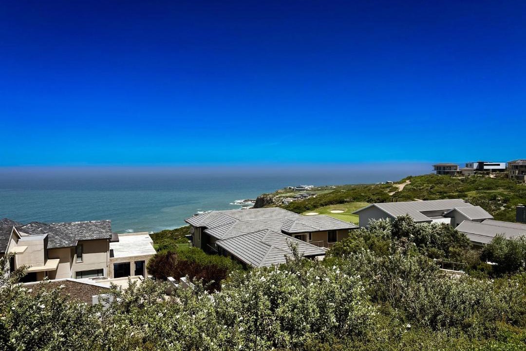 Photo of Others in Pinnacle Point