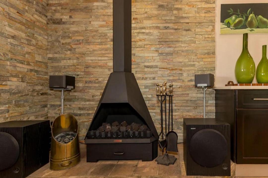 Photo of Livingroom in White River
