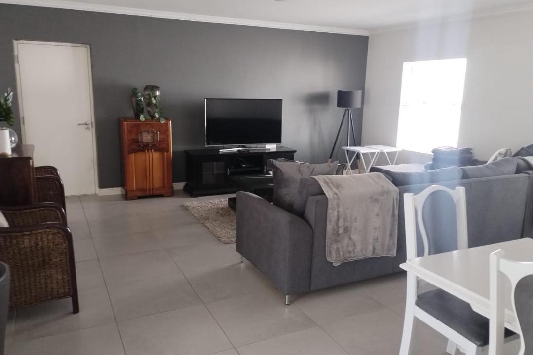 Photo of Livingroom in Bloubergstrand