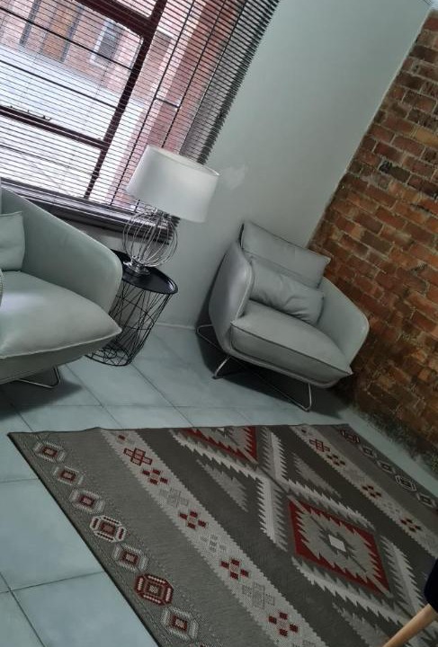 Photo of Livingroom in Taung Station