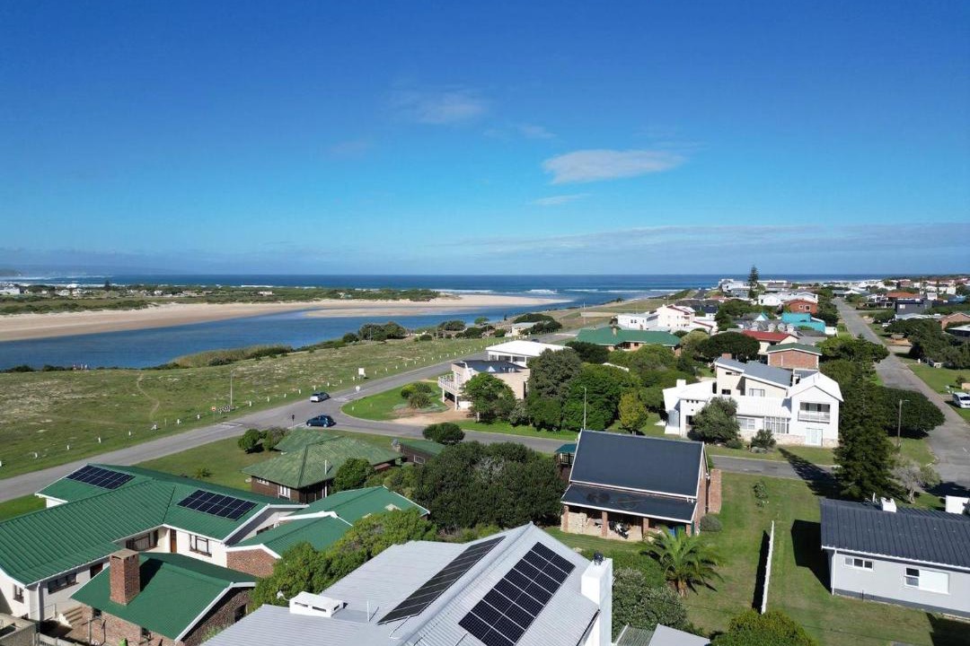 Photo of Buildings in Still Bay