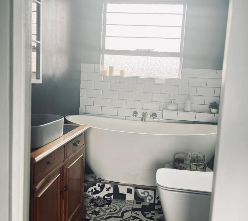 Photo of Bathroom in Emalahleni