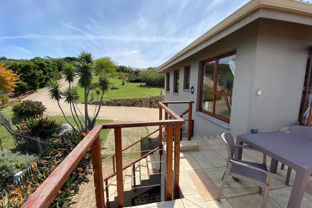 Photo of Patio Balcony in Wilderness