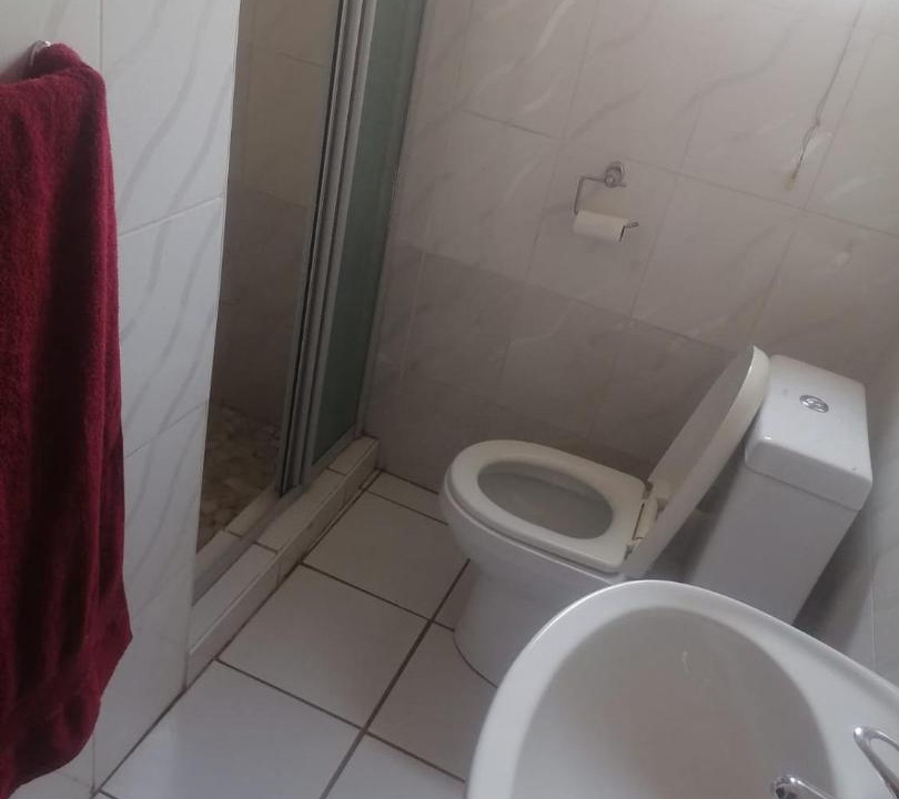 Photo of Bathroom in Akasia