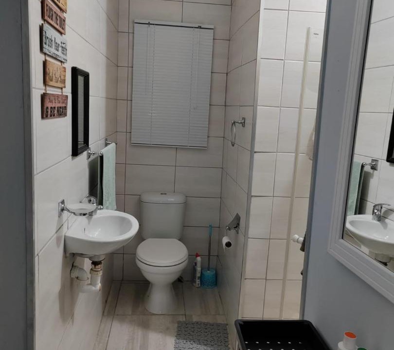 Photo of Bathroom in Pearly Beach