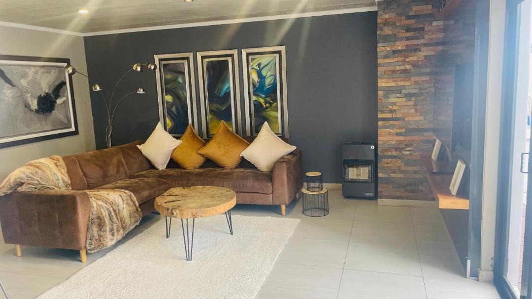 Photo of Livingroom in Berea