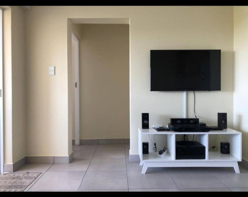 Photo of Livingroom in Manaba Beach