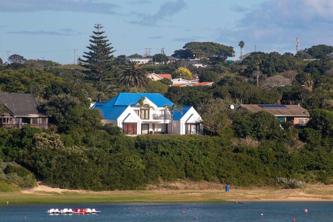 Photo of Buildings in Bushman's River Mouth