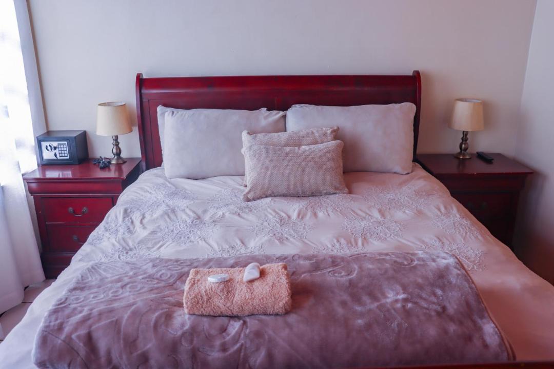 Photo of Bedroom in Emalahleni